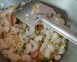 A picture of step 4 of Mac N Cheese.