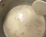 A picture of step 2 of Shrimp chowder.