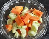 A picture of step 1 of Healthy Salad.