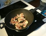 有心食譜：鮮菇金膀肉的食譜步驟2照片