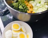 A picture of step 4 of Veggies Salad.