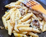 মাশরুম পাস্তা ইন আলফ্রেডো সস (mushroom pasta in alfredo sauce recipe in Bengali) রেসিপি ধাপ - 6 ছবি