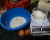 Foto langkah ke 1 dari resep Bolu Kukus Mingkem.
