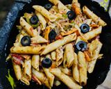 A picture of step 5 of Penne pasta with vegetables.
