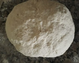 Foto del paso 3 de la receta: Chorizo envuelto en masa de pan francés