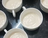 A picture of step 3 of Mug cakes.