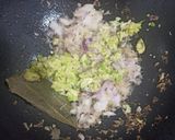 A picture of step 2 of Palak paneer.
