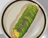 Hình bước làm 3 của món Bánh mì và bơ
