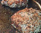 Foto del paso 2 de la receta: Hamburguesa con cebolla caramelizada y roquefort