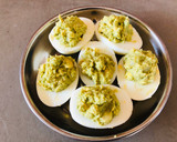A picture of step 4 of Avacado Deviled Egg.