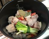蔥燒排骨蔬菜麵的食譜步驟2照片