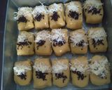 Foto langkah ke 6 dari resep Bolen pisang coklat keju.