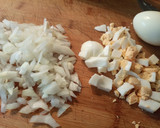 Foto del paso 1 de la receta: Sofrito de garbanzos