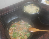 Foto del paso 1 de la receta: Lomo adobado con salteado de verduras y papas fritas