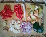 Foto langkah ke 2 dari resep Oseng kerang kupas pedas.