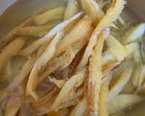 Hình bước làm 1 của món Canh cá tuyết rong biển