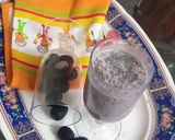 चिया सीड जामुनी स्मूदी (chia seeds jamuni smoothie recipe in Hindi) रेसिपी चरण 2 फोटो
