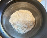 A picture of step 2 of Easy Mango Cake.