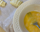 Foto del paso 3 de la receta: Croissants de chocolate blanco y lacasitos en Airfryer
