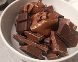 Une image de l'étape 1 de Chocolat marshmallow cups.