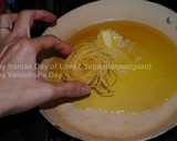 A picture of step 3 of Bird nest sweet.