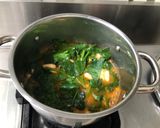 รูปขั้นตอนการทำที่ 12 ของ ซุปทอสคาน่า กับ พาสต้าโบว์ (Toscana Soup with Farfalle Pasta)