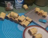 Foto langkah ke 8 dari resep Roti Gulung Coklat Viral.