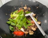 Foto langkah ke 4 dari resep Tumis pindang tongkol.