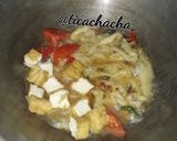 Foto langkah ke 5 dari resep Tumis Jamur-Tahu.