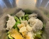 A picture of step 6 of Gazpacho Blanco.