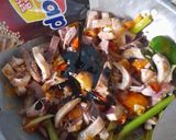 Foto langkah ke 3 dari resep Tumis Cumi Asap Pedas.
