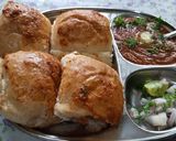 A picture of step 11 of Winter vegetables Mumbai style spicy masala pav bhaji.