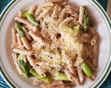 Foto del paso 5 de la receta: Pasta integral con espárragos en salsa de limón