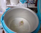 รูปขั้นตอนการทำที่ 3 ของ ข้าวต้มไข่หมูสับ (หม้อหุงข้าว)