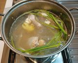 Foto langkah ke 1 dari resep Sup Ayam Kampung Jahe (in chinese style).