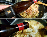 Foto del paso 6 de la receta: Pollo con setas y cebolla a la cerveza