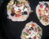 A picture of step 3 of Healthy poha oats pan pizza.