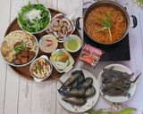 Hình bước làm 4 của món Lẩu ghẹ hải sản chua ngọt
