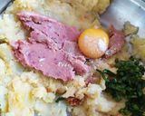 Foto langkah ke 1 dari resep Perkedel Kentang Kornet.