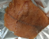 Foto del paso 5 de la receta: Salmón con camarones en crema de chipotle