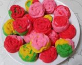 Foto langkah ke 6 dari resep Bolu mawar.
