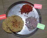 A picture of step 1 of Papad churi bhel.