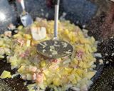 A picture of step 4 of José's Aragonese Migas.