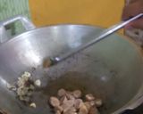 Foto langkah ke 4 dari resep Mie tek-tek ala suami😘.