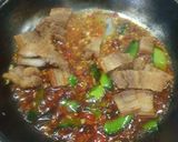รูปขั้นตอนการทำที่ 4 ของ หมูสามชั้นผัดพริกเกลือ Stir-Fried Pork Belly with Chil
