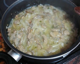 Foto del paso 7 de la receta: Cerdo frito con salsa de champiñones al ajillo y arroz blanco
