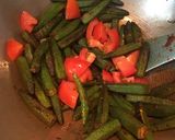 A picture of step 5 of Dahi Bhindi.