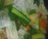 Foto langkah ke 3 dari resep Sayur Sop Sederhana dan Bakwan jagung.