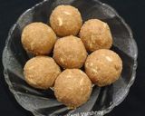 A picture of step 1 of Atta Gond Ladoo.