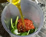 Foto del paso 3 de la receta Pesto casero de piñones y tomates secos